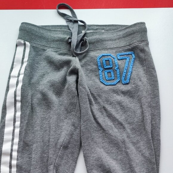 Aeropostale sweatpants / jogger women's size XS grey with graphic design - Picture 2 of 9